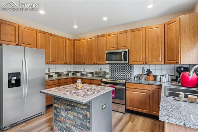 7916 Black Walnut Drive