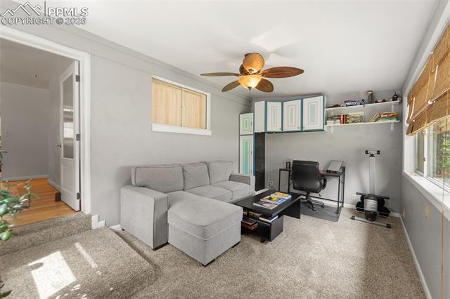1105 Parkview Boulevard