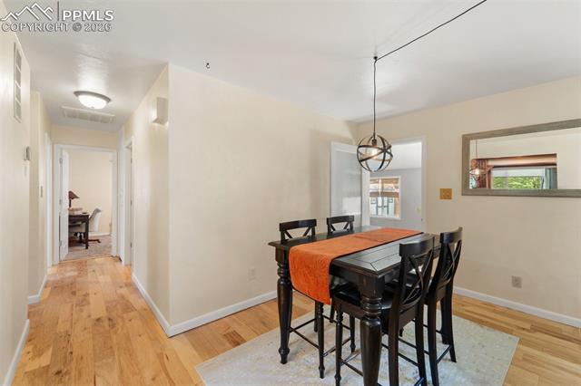 1105 Parkview Boulevard