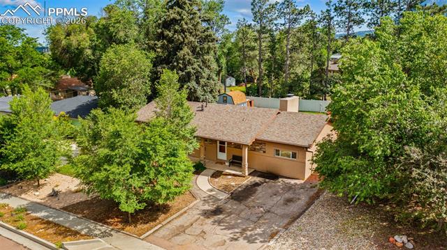 1105 Parkview Boulevard