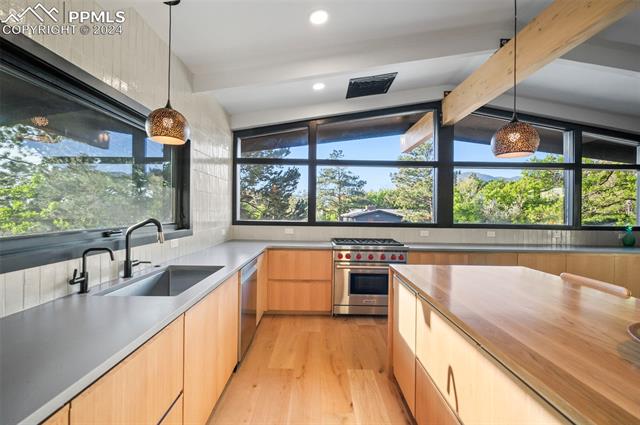 2718 Andromeda Drive