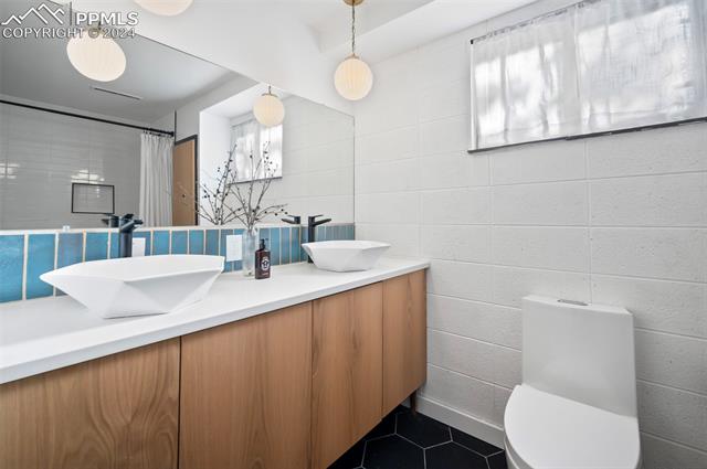 2718 Andromeda Drive