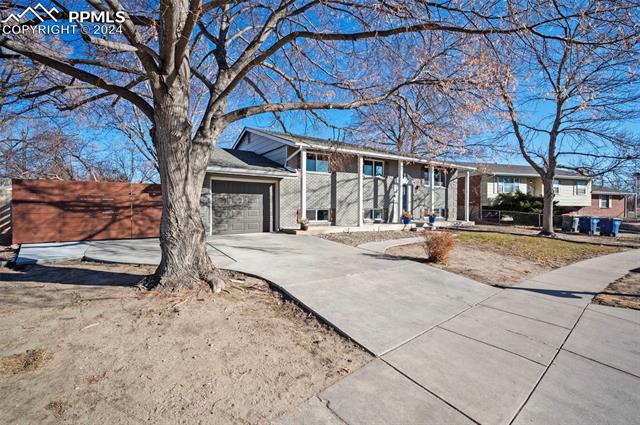 4440 E San Miguel Street