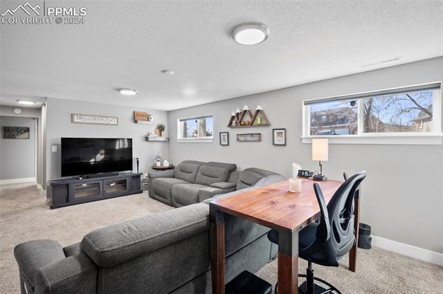 4440 E San Miguel Street