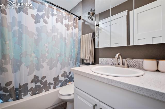 4440 E San Miguel Street