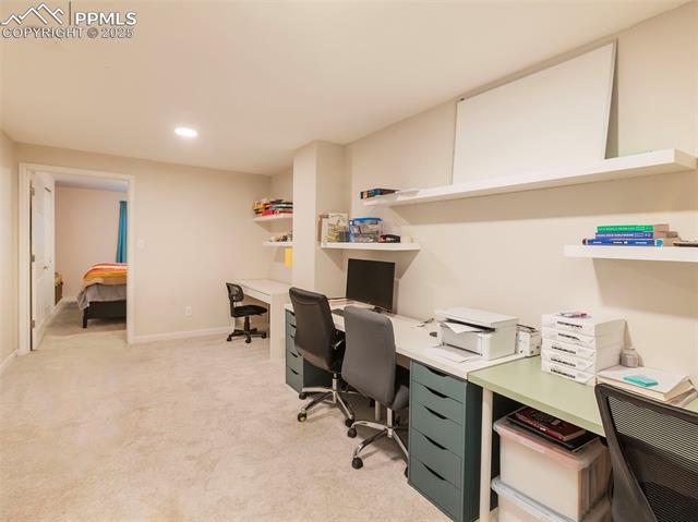 2619 Mountain View Avenue