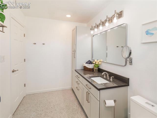 2619 Mountain View Avenue