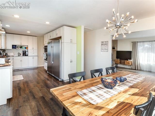 2619 Mountain View Avenue