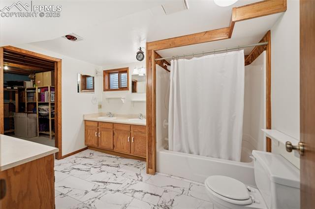 6745 Fielding Circle