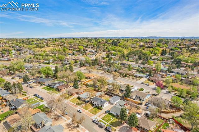 637 Glen Eyrie Circle