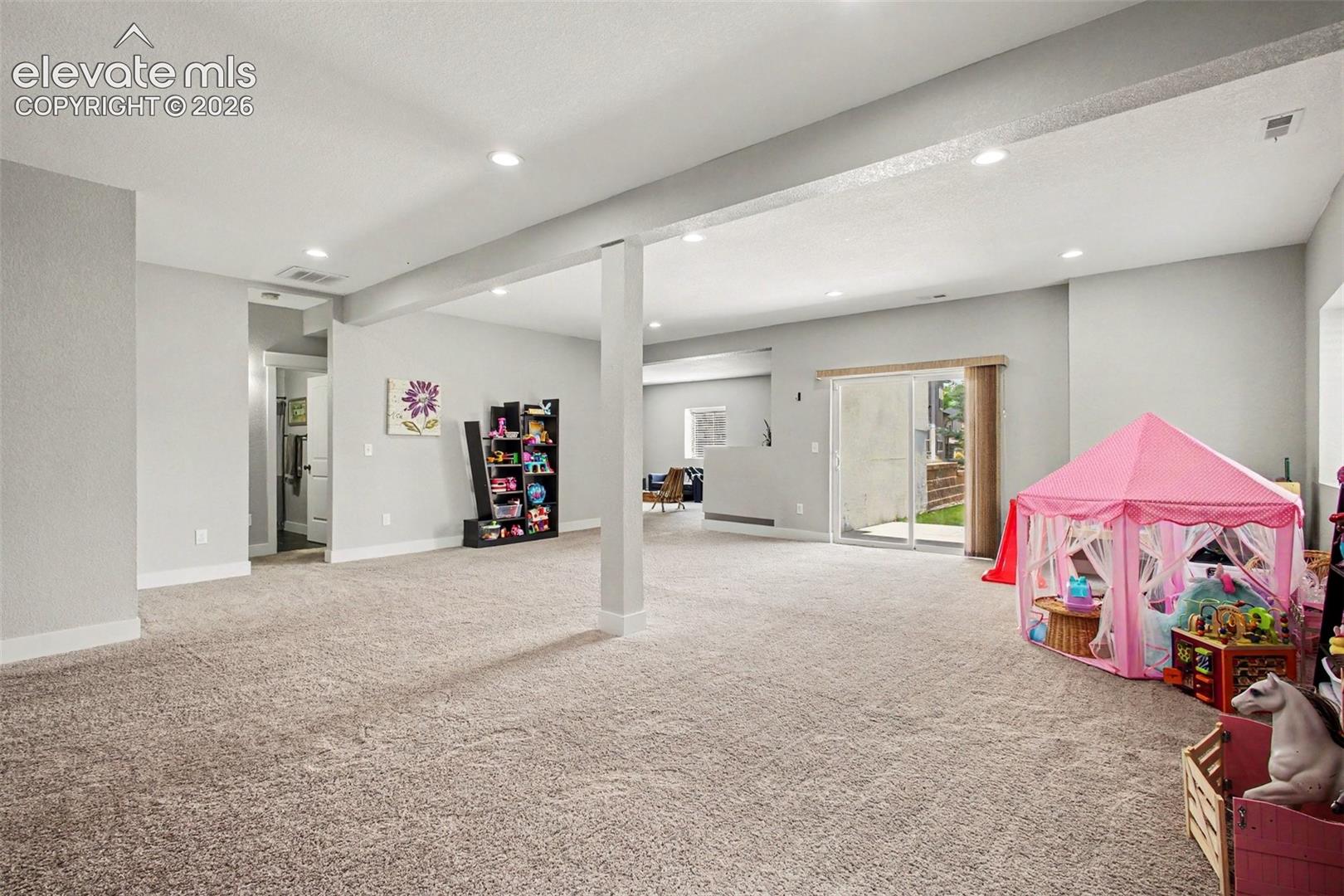 4720 Farmingdale Drive