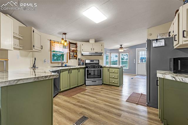 8831 Avenida Hermosa View