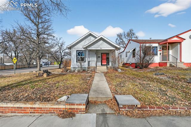 904 E San Miguel Street