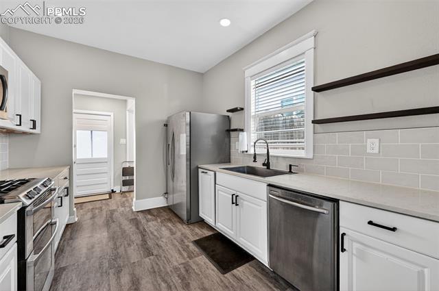 904 E San Miguel Street