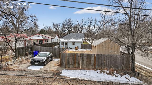 904 E San Miguel Street