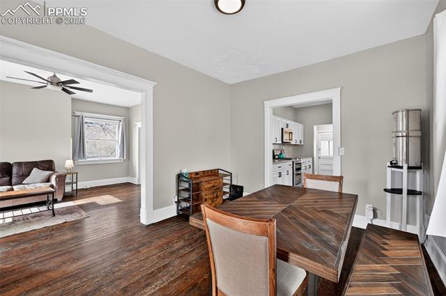 904 E San Miguel Street