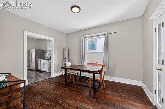 904 E San Miguel Street