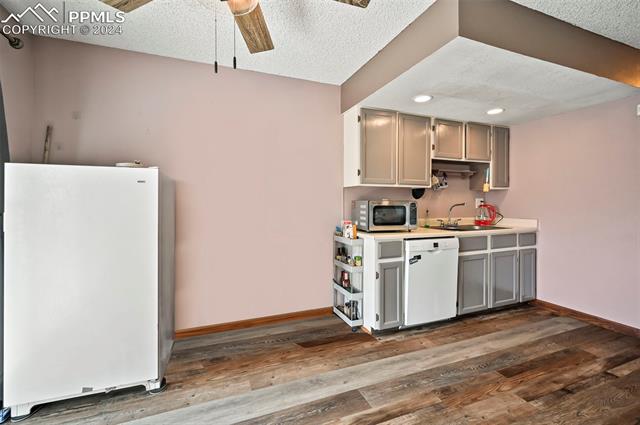 1302 Firefly Circle 1