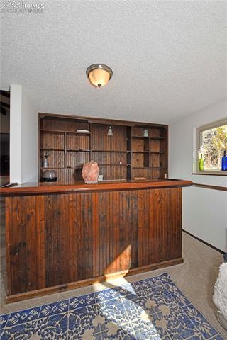 5916 Wolf Creek Place