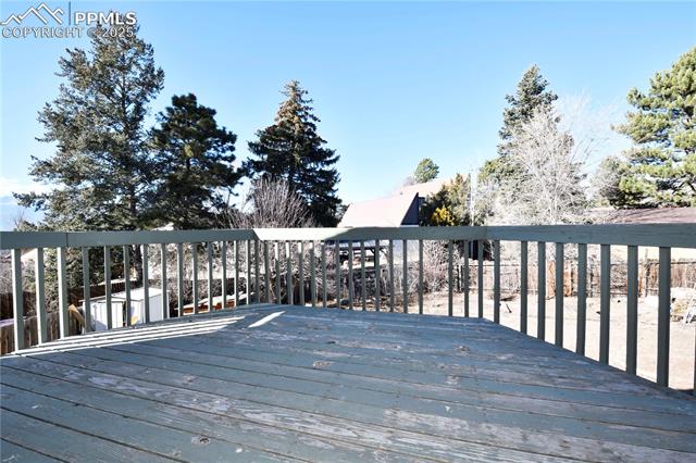 5916 Wolf Creek Place