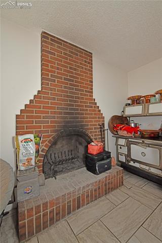 5916 Wolf Creek Place