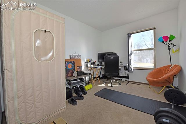 5916 Wolf Creek Place