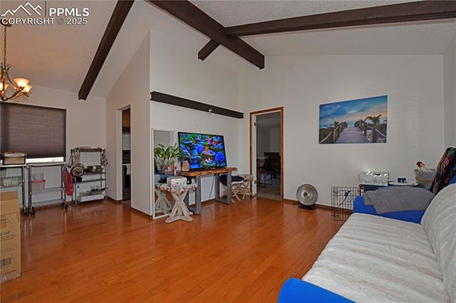 5916 Wolf Creek Place