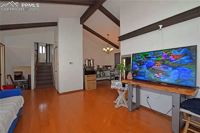 5916 Wolf Creek Place