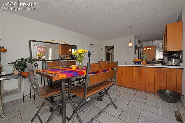 5916 Wolf Creek Place