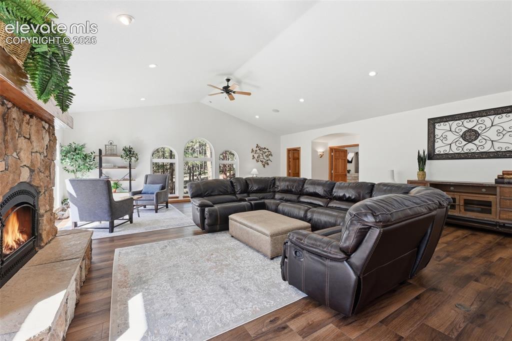 4415 Hidden Rock Road