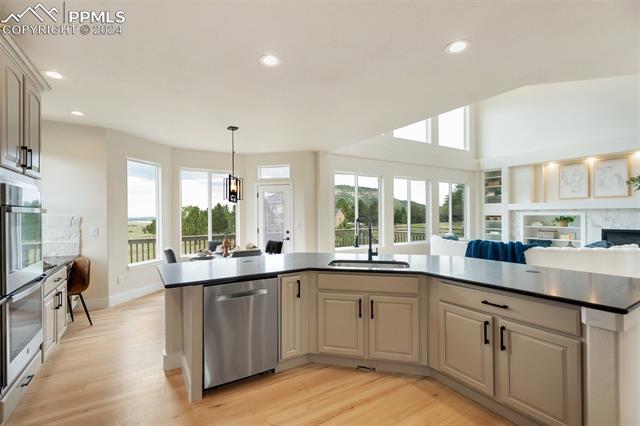 1740 Old Antlers Way