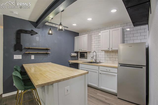 3631 Oak Meadow Drive