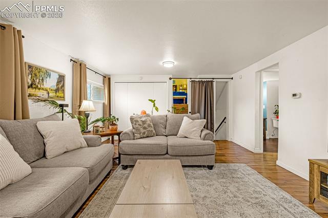 1522 Hollyhock Drive