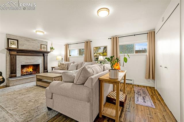 1522 Hollyhock Drive