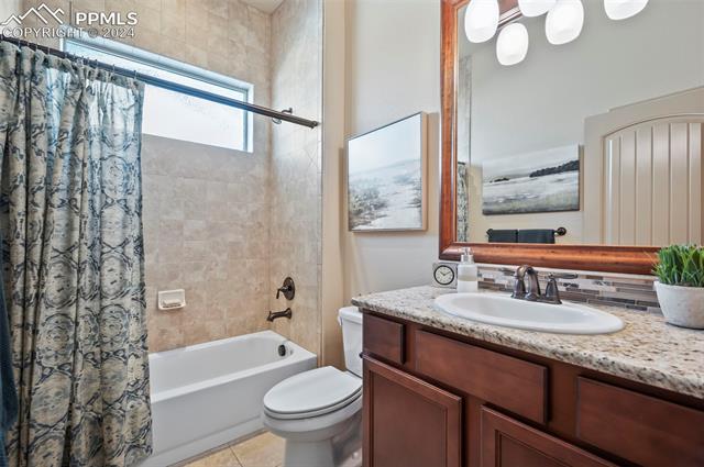 5246 Chimney Gulch Way