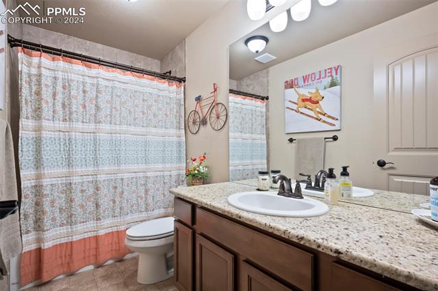 5246 Chimney Gulch Way