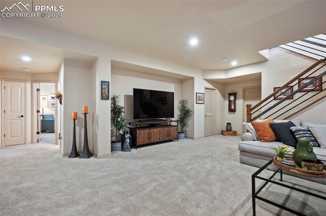 5246 Chimney Gulch Way