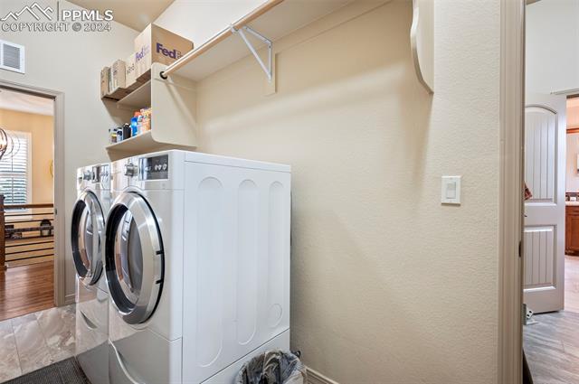 5246 Chimney Gulch Way