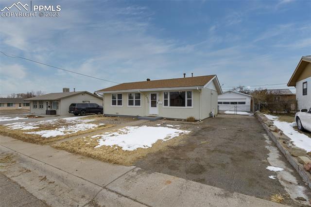 2510 Forsythia Street