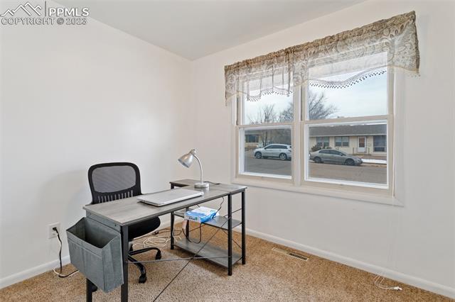 2510 Forsythia Street