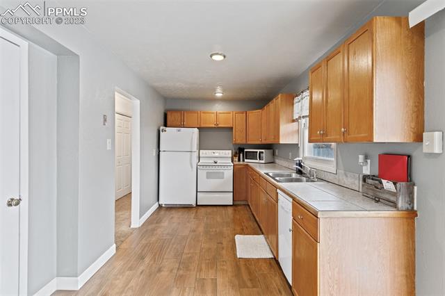 2510 Forsythia Street