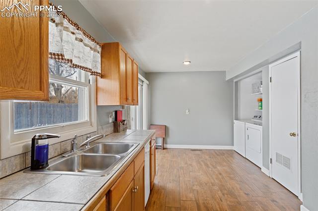 2510 Forsythia Street