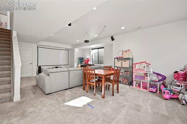 4809 Hanging Lake Circle