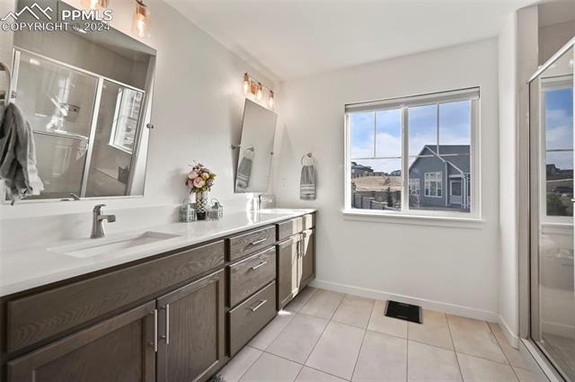 4809 Hanging Lake Circle