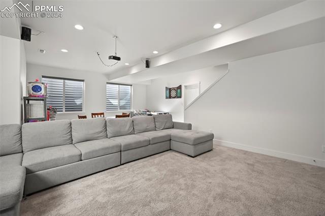 4809 Hanging Lake Circle