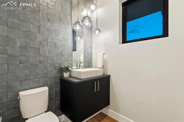 4260 Cedar Heights Drive