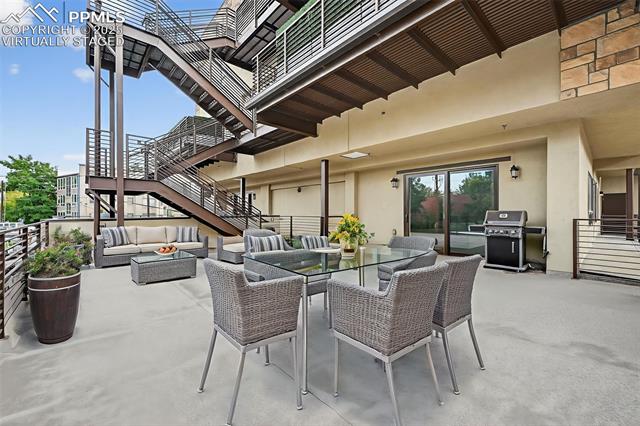 20 Boulder Crescent Street 202