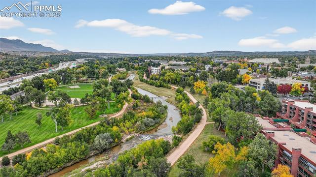 20 Boulder Crescent Street 202