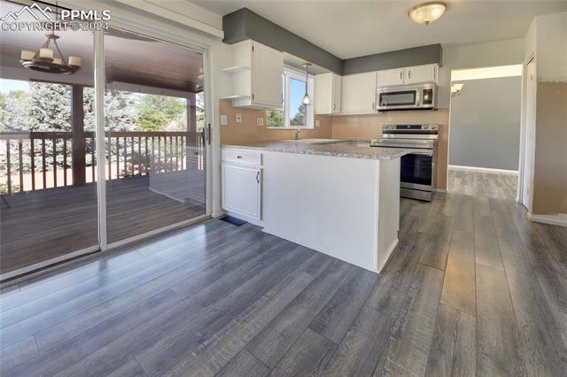 4888 S Old Brook Circle