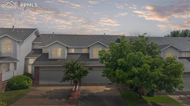 1749 Victorian Point